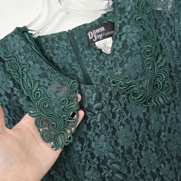 Dawn Joy Fashion Dress Size 6P Petite Green Lace Midi Women Dress USA Made - Picture 2 of 16